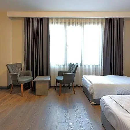 Grand Royal 3*